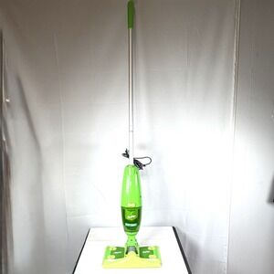 Swiffer Sweeper Vac FS4000 Rechargeable Vacuum Mop w/ Charger / Needs Battery